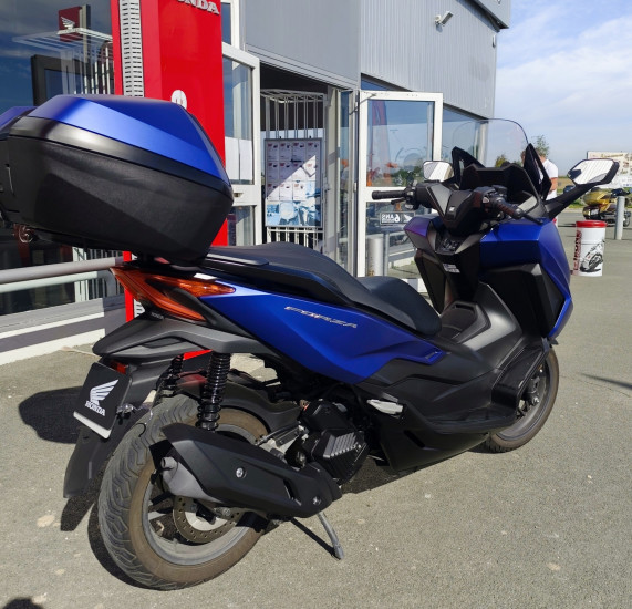 Honda Forza 125 TOP BOX - ROYAN