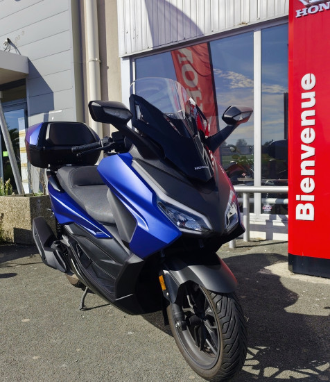 Honda Forza 125 TOP BOX - ROYAN
