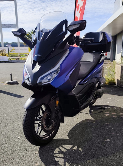 Honda Forza 125 TOP BOX - ROYAN