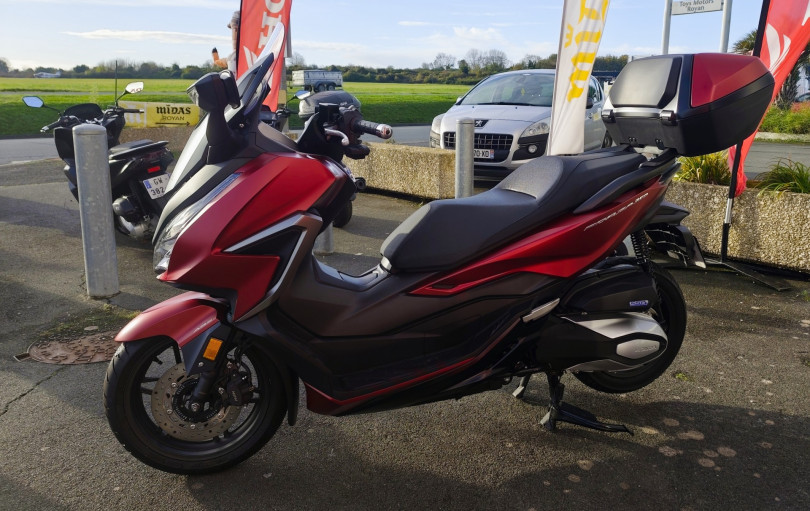 Honda Forza 350 Smart Top Box - ROYAN