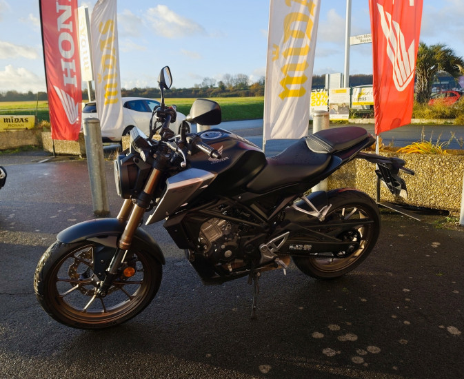 Honda CB125R - ROYAN