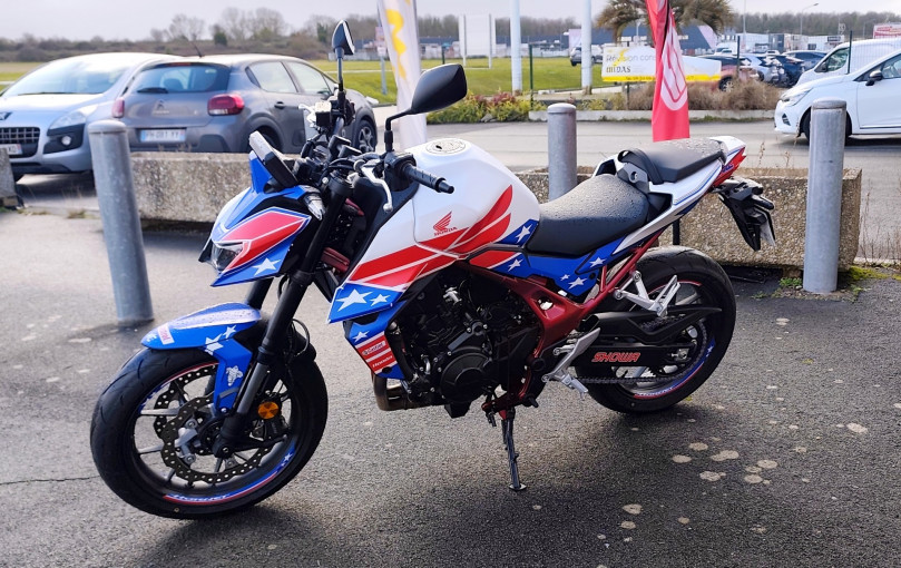 Honda CB750 Hornet - ROYAN