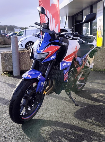 Honda CB750 Hornet - ROYAN