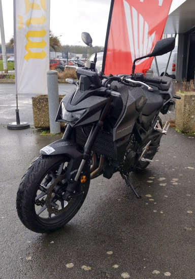 Honda CB750 Hornet - ROYAN