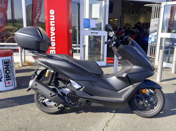 PCX 125 DELUX AVEC TOP CASE - ROYAN