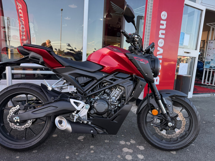 CB 125 R ROUGE - ROYAN