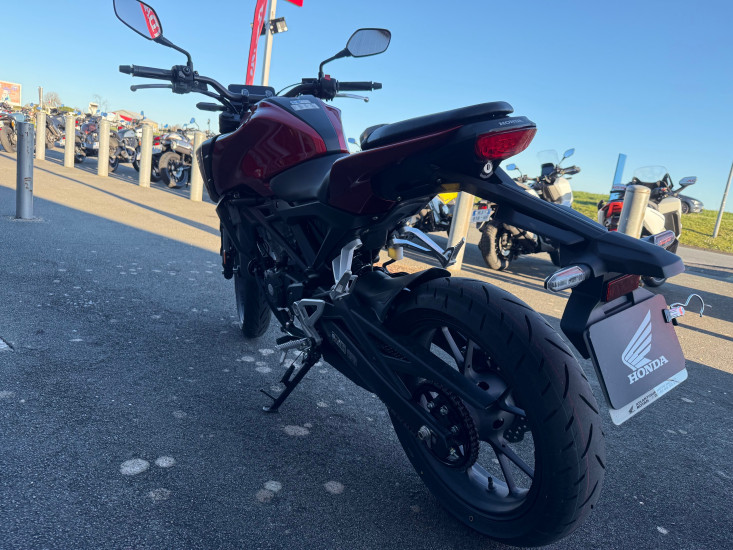 CB 125 R ROUGE - ROYAN