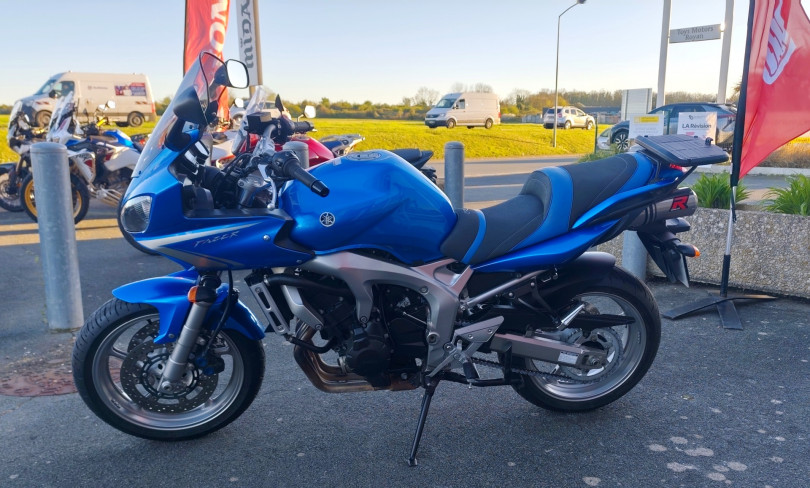 Yamaha Fazer 600 S - ROYAN