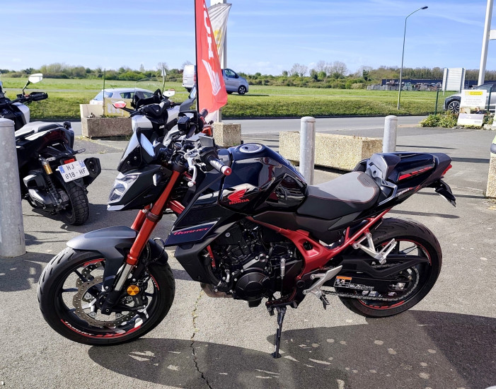 Honda CB750 Hornet - ROYAN