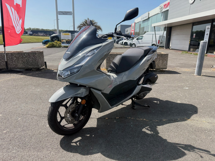 PCX 125 GRIS NARDO - ROYAN